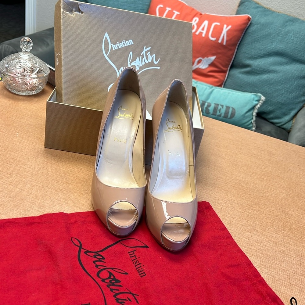 Christian LouBoutin V Prive 120 MM Platform Pumps *Red Bottom * Nude 9.5 UK 41